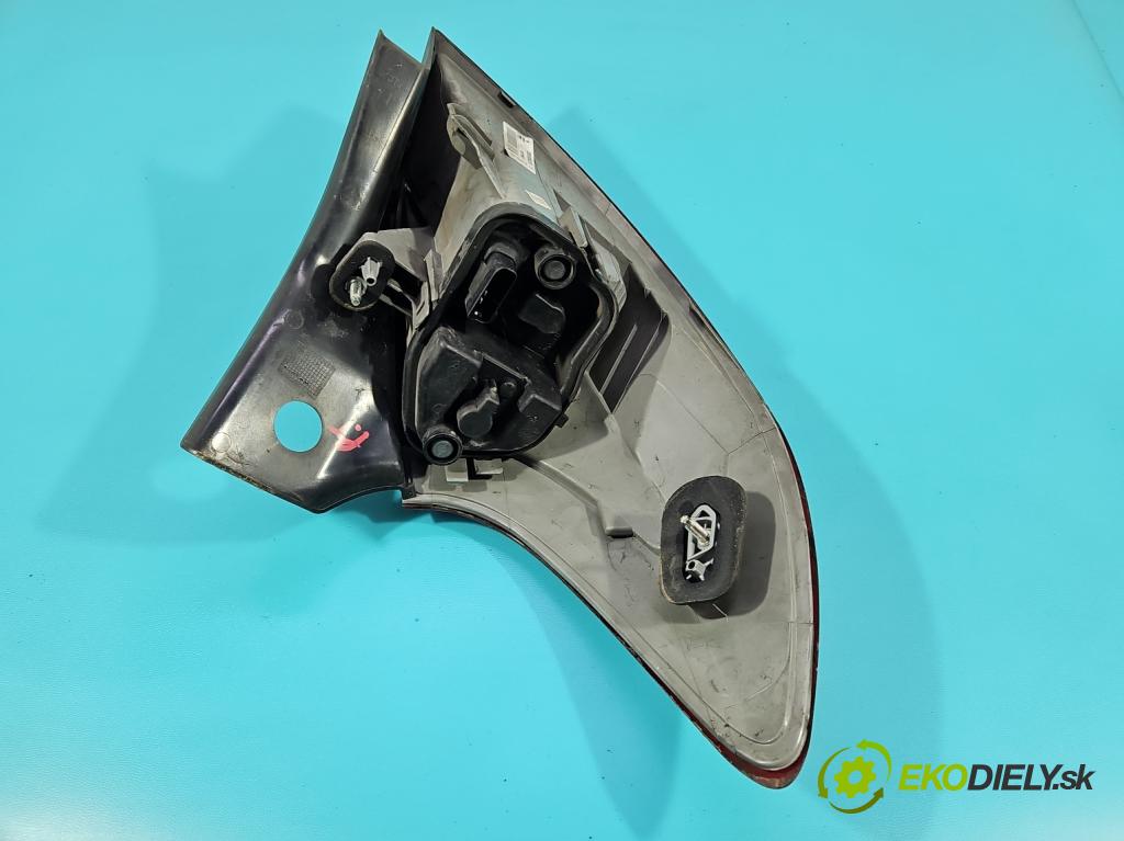 Renault Megane III 2008-2016 1.5 dci 86 hp manual 63 kW 1461 cm3 5- světlo zadní pravé 265500007R (Klika dveří ostatní)