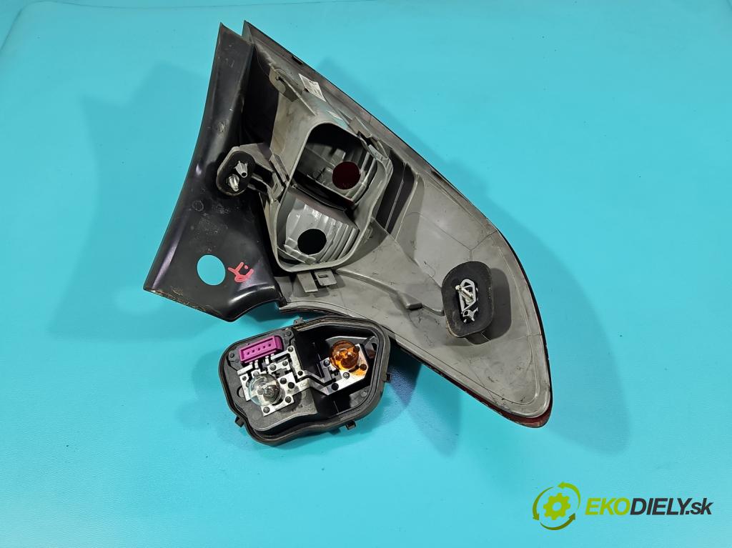 Renault Megane III 2008-2016 1.5 dci 86 hp manual 63 kW 1461 cm3 5- světlo zadní pravé 265500007R (Klika dveří ostatní)