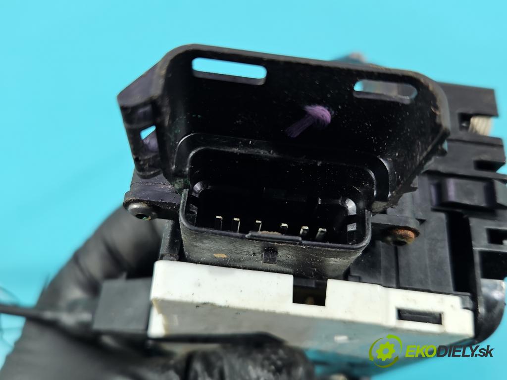 Citroen C4 Grand picasso I 2006-2013 2.0 16V 140 HP automatic 103 kW 1997 cm3 5- zámok predné ľavý 24087158