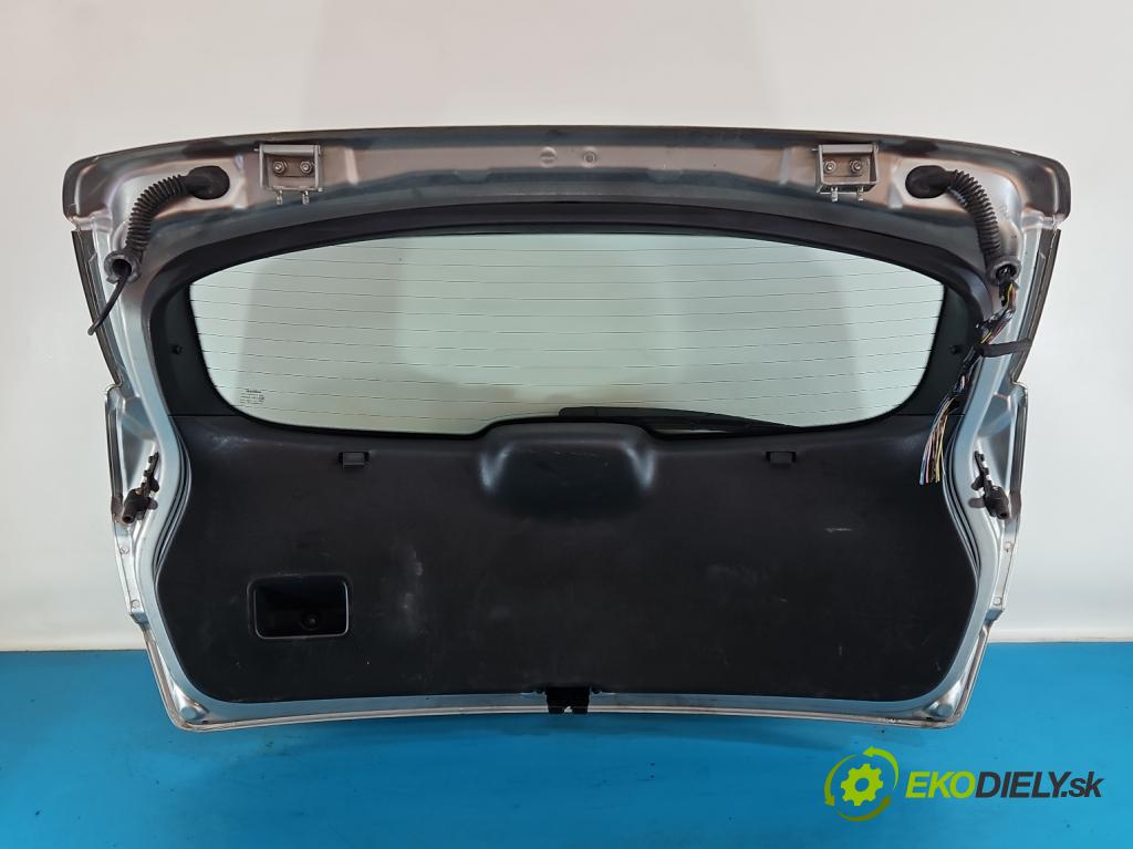 Nissan Qashqai I J10 2006-2013 1.6 16V 114 HP manual 84 kW 1598 cm3 5- zadna kufor  (Kapota zadná (kufor))