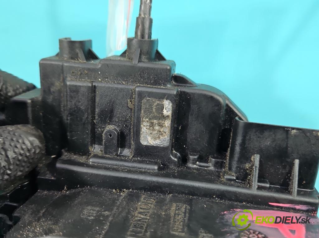 Nissan Qashqai I J10 2006-2013 1.6 16V 114 HP manual 84 kW 1598 cm3 5- zámok zadné pravý 2407H