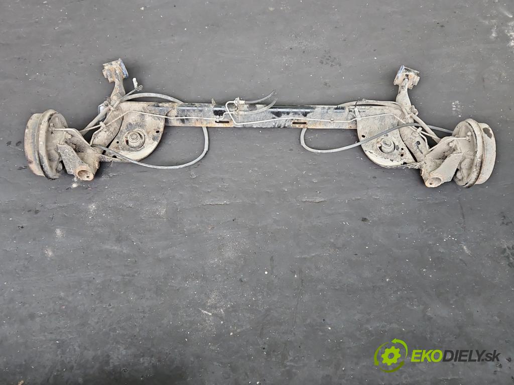 Dacia Sandero II 2012-2020 1.0 12V 73 hp manual 54 kW 999 cm3 5- zadní výztuha  (Zadní výztuha)