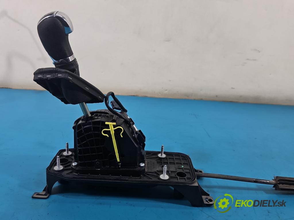 Skoda Octavia III 2013- 2.0 TSI 190 HP automatic 140 kW 1984 cm3 5- Páka: Změny: stupeň,rýchlosť 5Q1713025AT (Rýchlostná páka (kulisa))