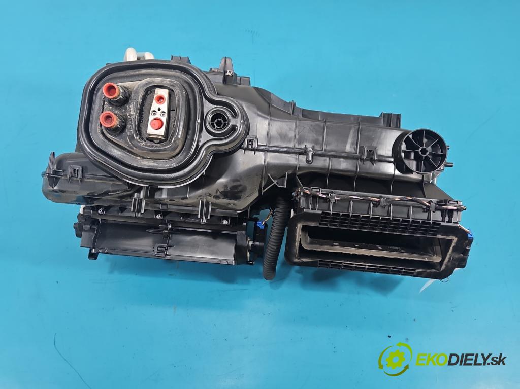 Skoda Octavia III 2013- 2.0 TSI 190 hp automatic 140 kW 1984 cm3 5- radiátor 5Q0907511A (Radiátor topení)