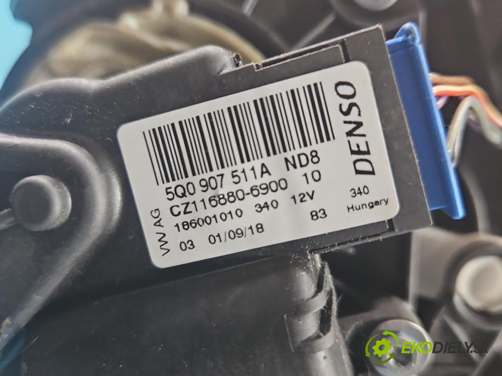 Skoda Octavia III 2013- 2.0 TSI 190 hp automatic 140 kW 1984 cm3 5- radiátor 5Q0907511A (Radiátor topení)