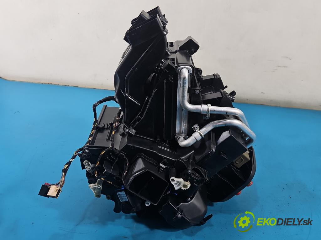 Skoda Octavia III 2013- 2.0 TSI 190 hp automatic 140 kW 1984 cm3 5- radiátor 5Q0907511A (Radiátor topení)