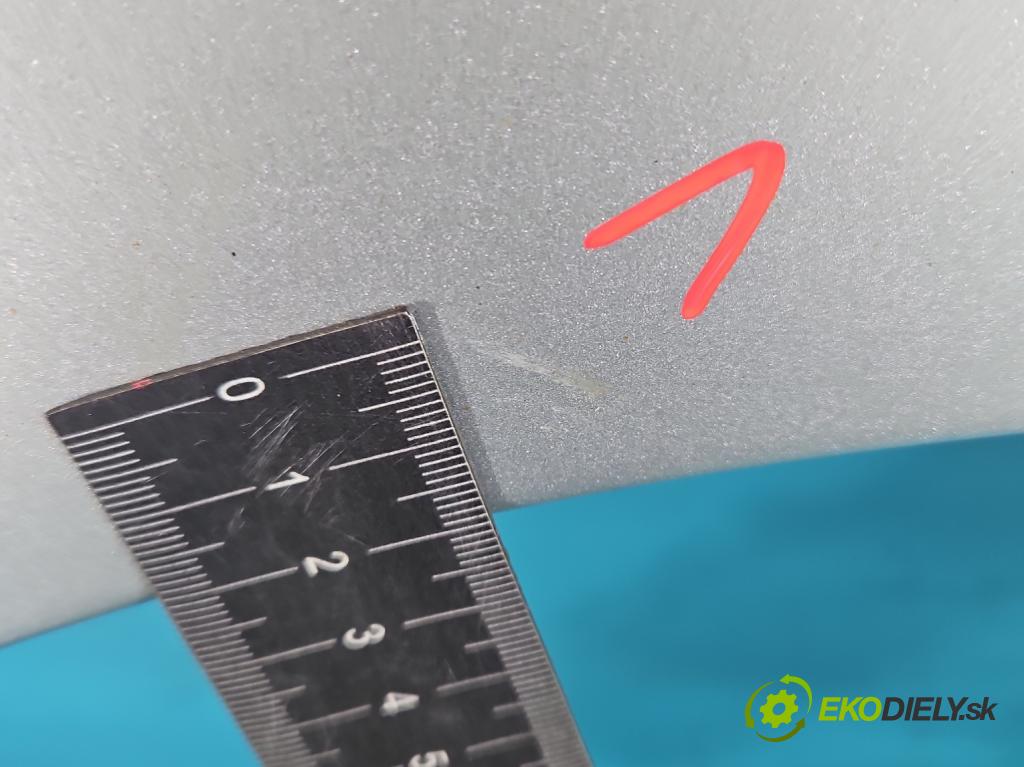 Hyundai I30 I 2007-2012 1.6 16V 126 HP manual 92.7 kW 1591 cm3 5- blatník predné pravý  (Kľučka dverí ostatné)