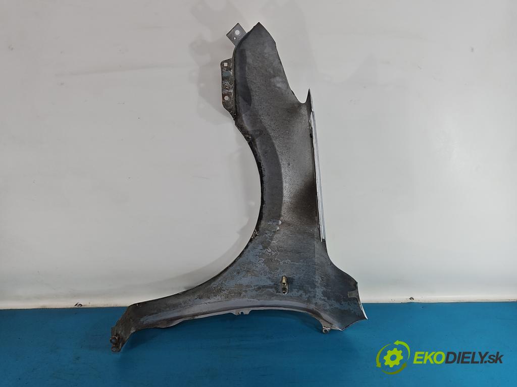 Hyundai I30 I 2007-2012 1.6 16V 126 HP manual 92.7 kW 1591 cm3 5- blatník predné pravý  (Kľučka dverí ostatné)