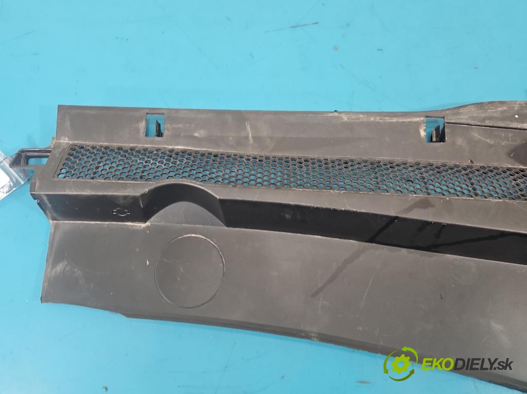 Peugeot 508 II 2018- 1.6 224hp automatic 165 kW 1598 cm3 5- torpédo 9813410880 (Torpédo (plast pod čelným sklom))