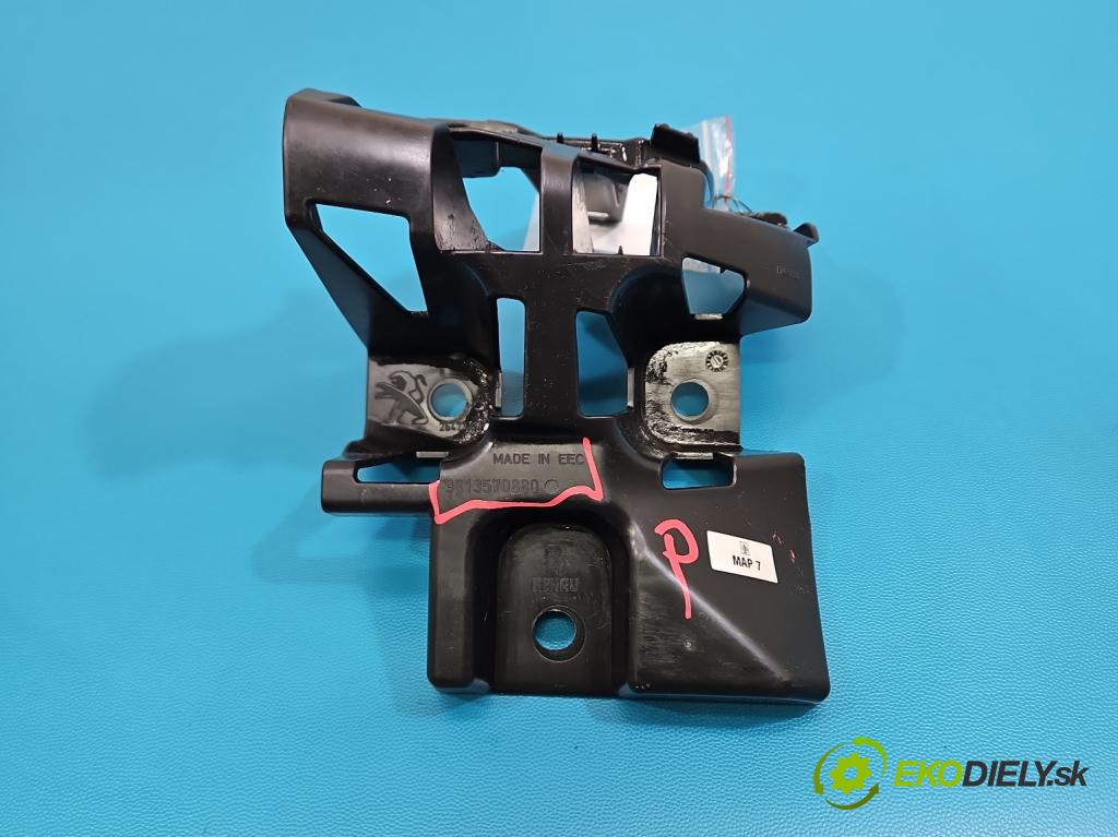 Peugeot 508 II 2018- 1.6 224hp automatic 165 kW 1598 cm3 5- Boty: nárazník zadné pravý 9813570880