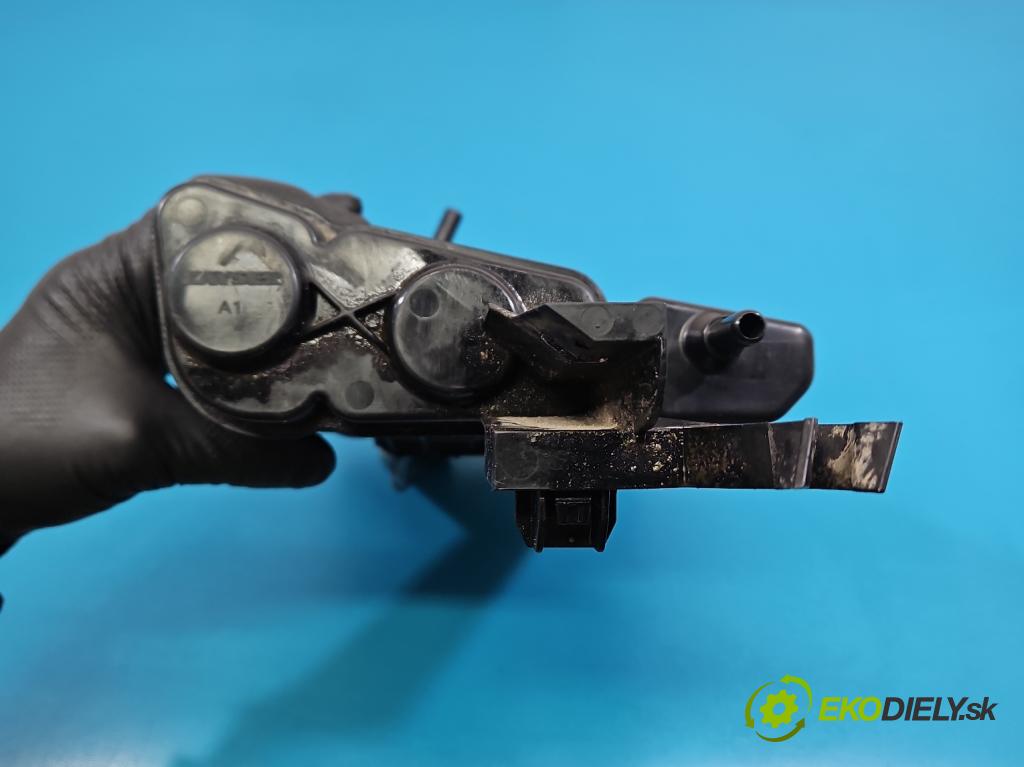 Skoda Octavia III 2013- 2.0 TSI 190 HP automatic 140 kW 1984 cm3 5- Filtr: uhlík: 5WA201801