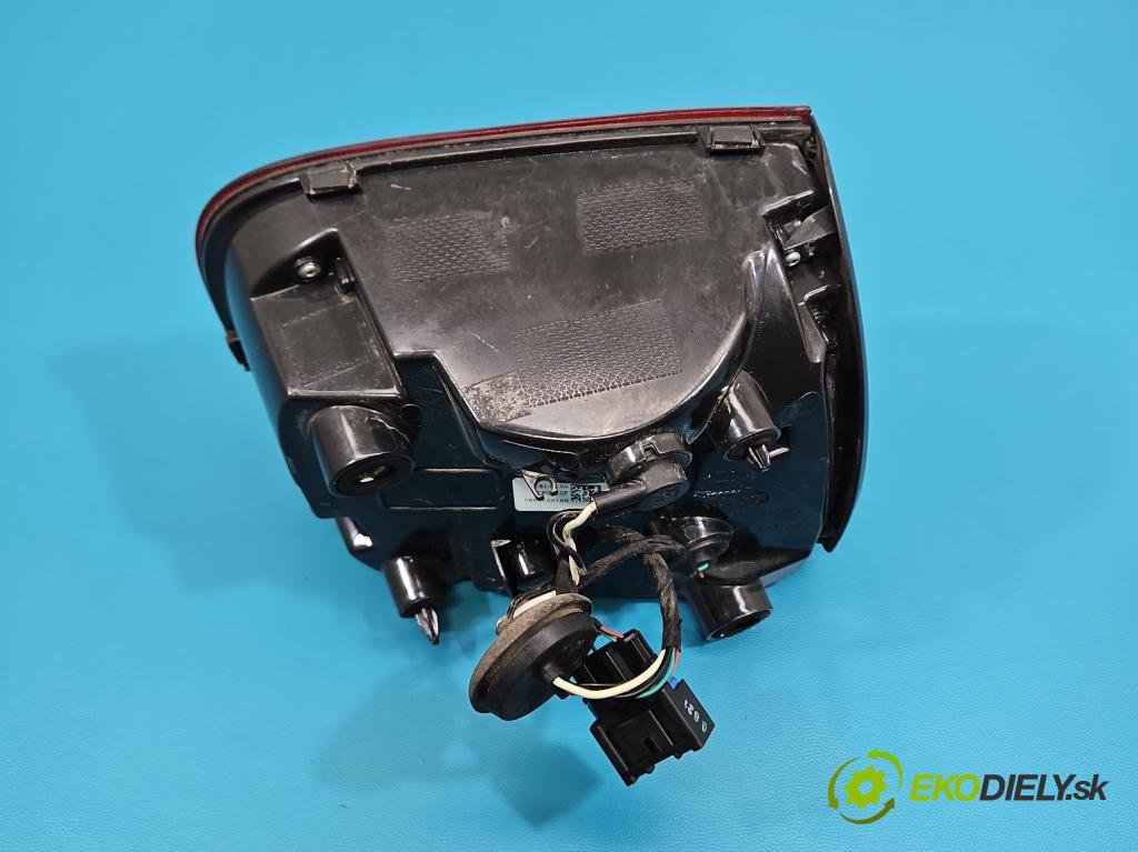 Citroen C5 Aircross 17-25 1.2 T 131 HP manual 96 kW 1199 cm3 5- svetlo / reflektor zadné pravé 9816931980 (Kľučka dverí ostatné)