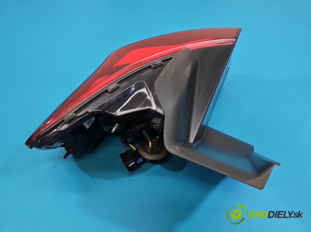 Citroen C5 Aircross 17-25 1.2 T 131 HP manual 96 kW 1199 cm3 5- svetlo / reflektor zadné pravé 9817269580 (Kľučka dverí ostatné)