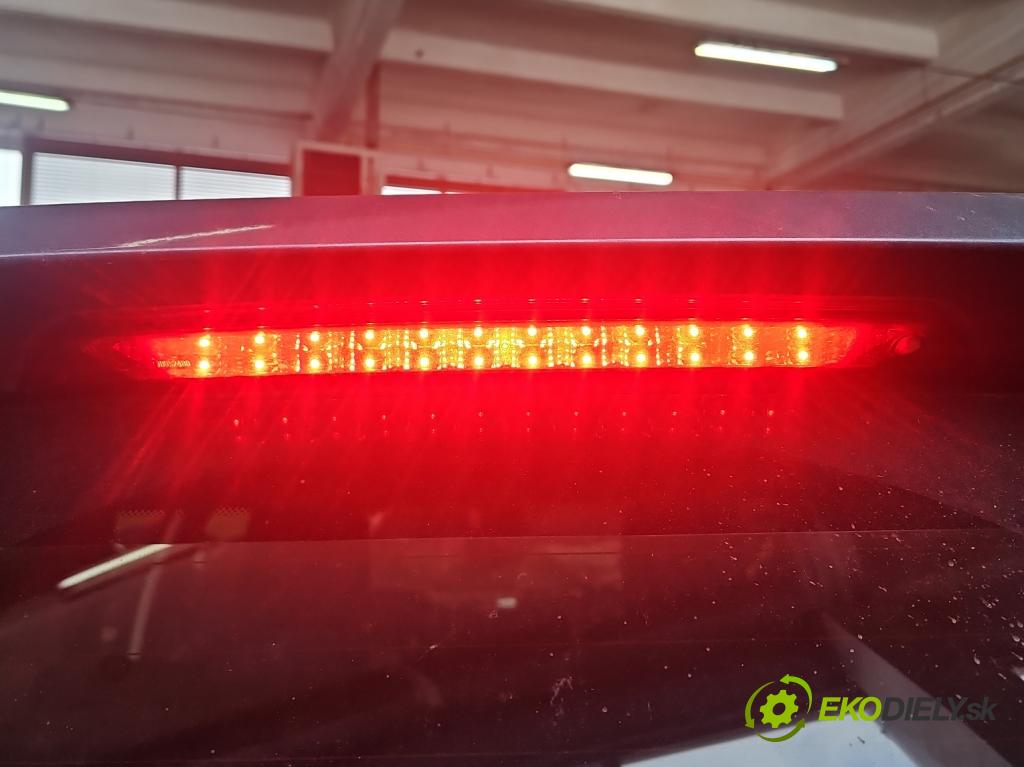 Citroen C5 Aircross 17-25 1.2 T 131 HP manual 96 kW 1199 cm3 5- světlo: stop: 9811951080E