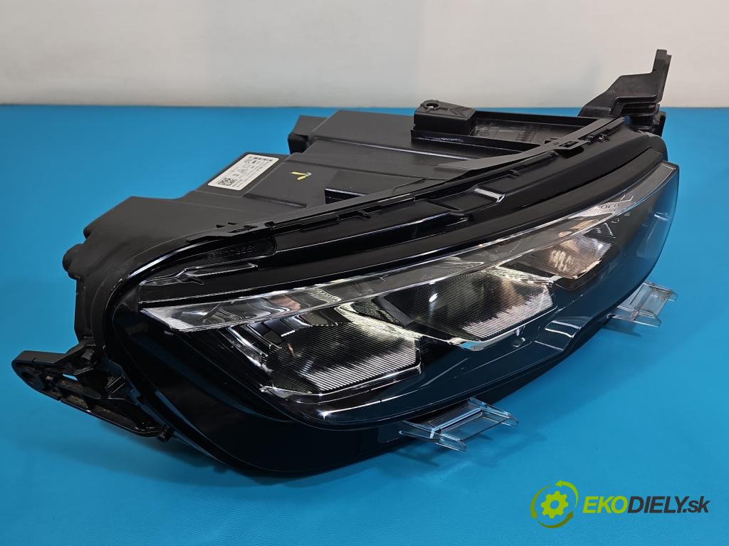 Citroen C5 Aircross 17-25 1.2 T 131 HP manual 96 kW 1199 cm3 5- Reflektor: pravý 9835610280 (Svetlo predné pravé)