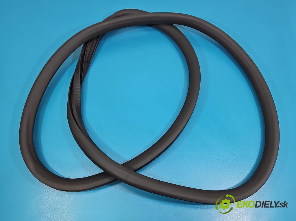 Peugeot 508 II 2018- 1.6 224 hp automatic 165 kW 1598 cm3 5- Těsnění: dveře zadní levé 9813388580 (Karoserie ostatní)