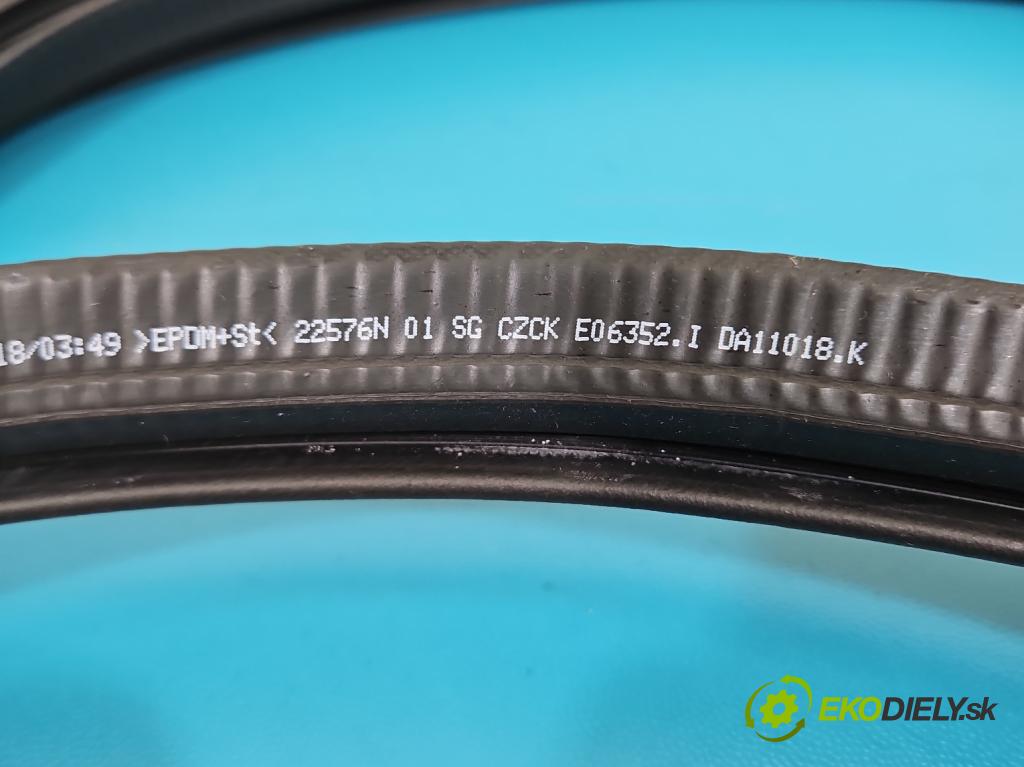 Peugeot 508 II 2018- 1.6 224hp automatic 165 kW 1598 cm3 5- Těsnění: dvere zadné pravé 9813388380 (Karoséria ostatné)