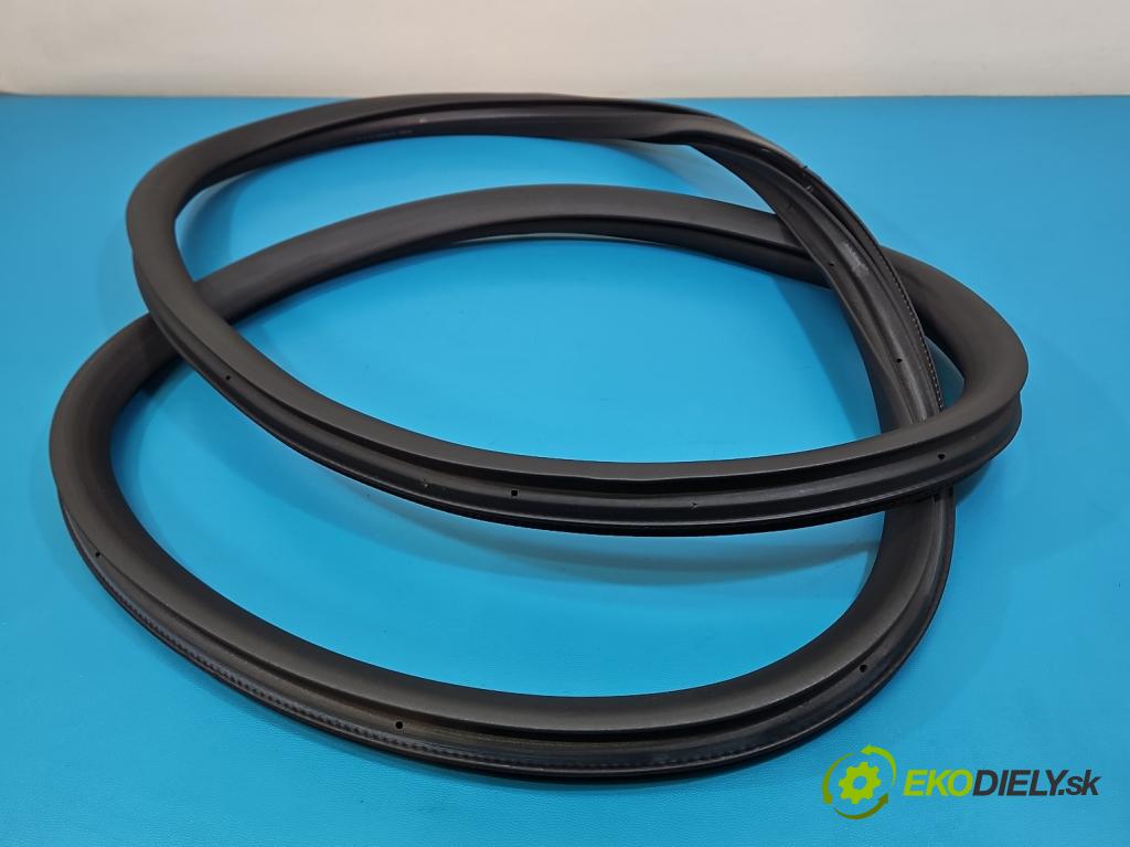 Peugeot 508 II 2018- 1.6 224hp automatic 165 kW 1598 cm3 5- Těsnění: dvere zadné pravé 9813388380 (Karoséria ostatné)