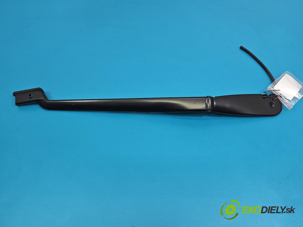 Peugeot 508 II 2018- 1.6 224 hp automatic 165 kW 1598 cm3 5- rameno stěrače levé W000083002