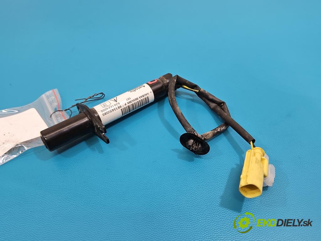 Peugeot 508 II 2018- 1.6 224 hp automatic 165 kW 1598 cm3 5- Polštář: vzduch: 9813435580