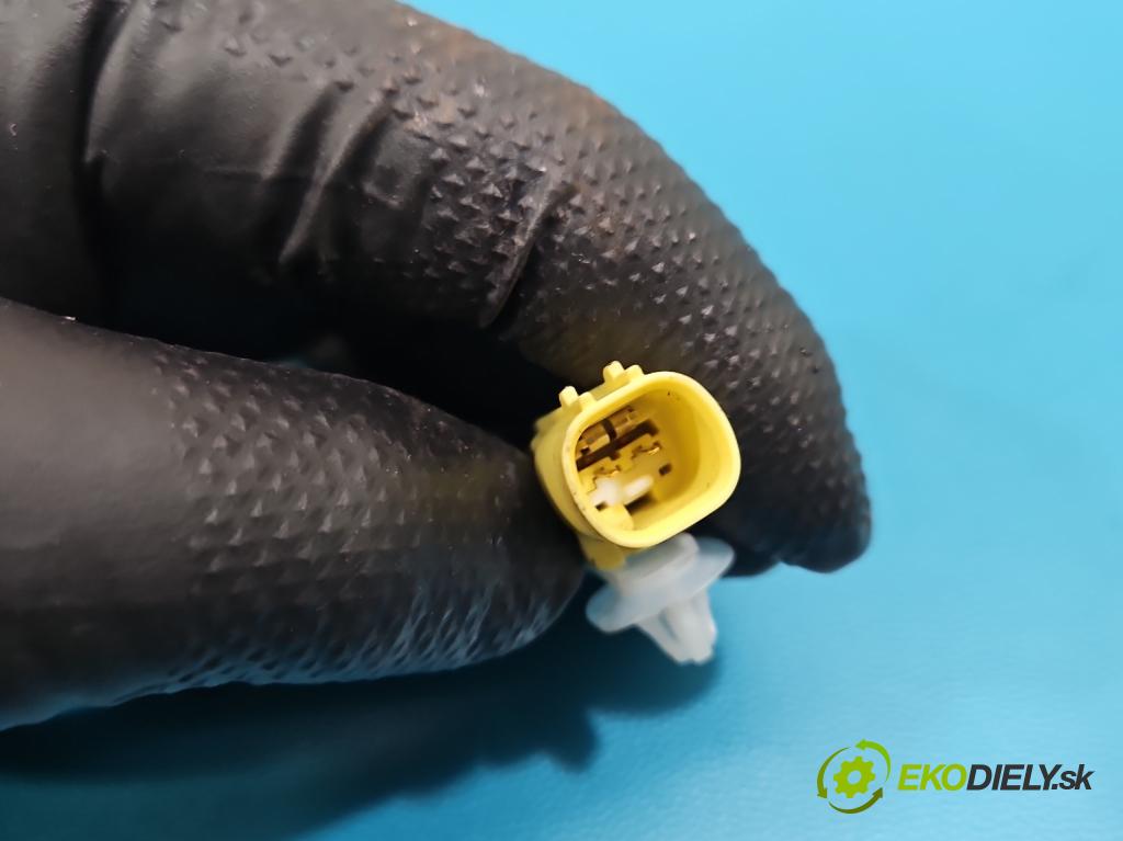 Peugeot 508 II 2018- 1.6 224hp automatic 165 kW 1598 cm3 5- airbag vzduch: ostatné 9813435580