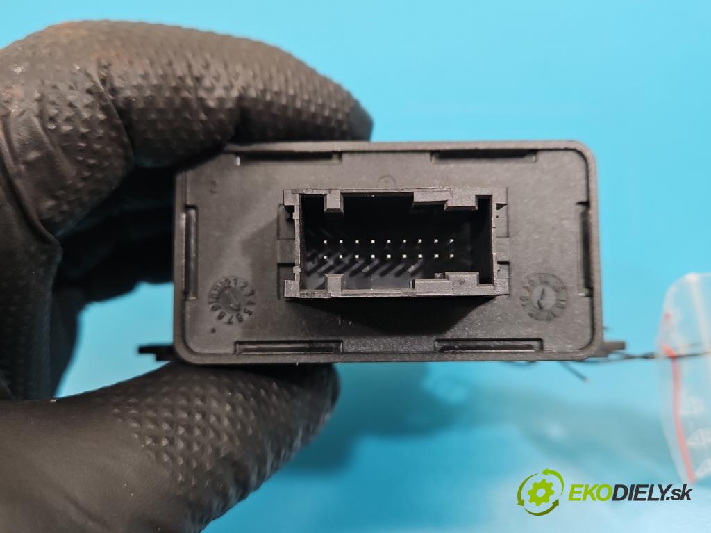 Peugeot 508 II 2018- 1.6 224hp automatic 165 kW 1598 cm3 5- riadiaca jednotka ostatné 9818209180