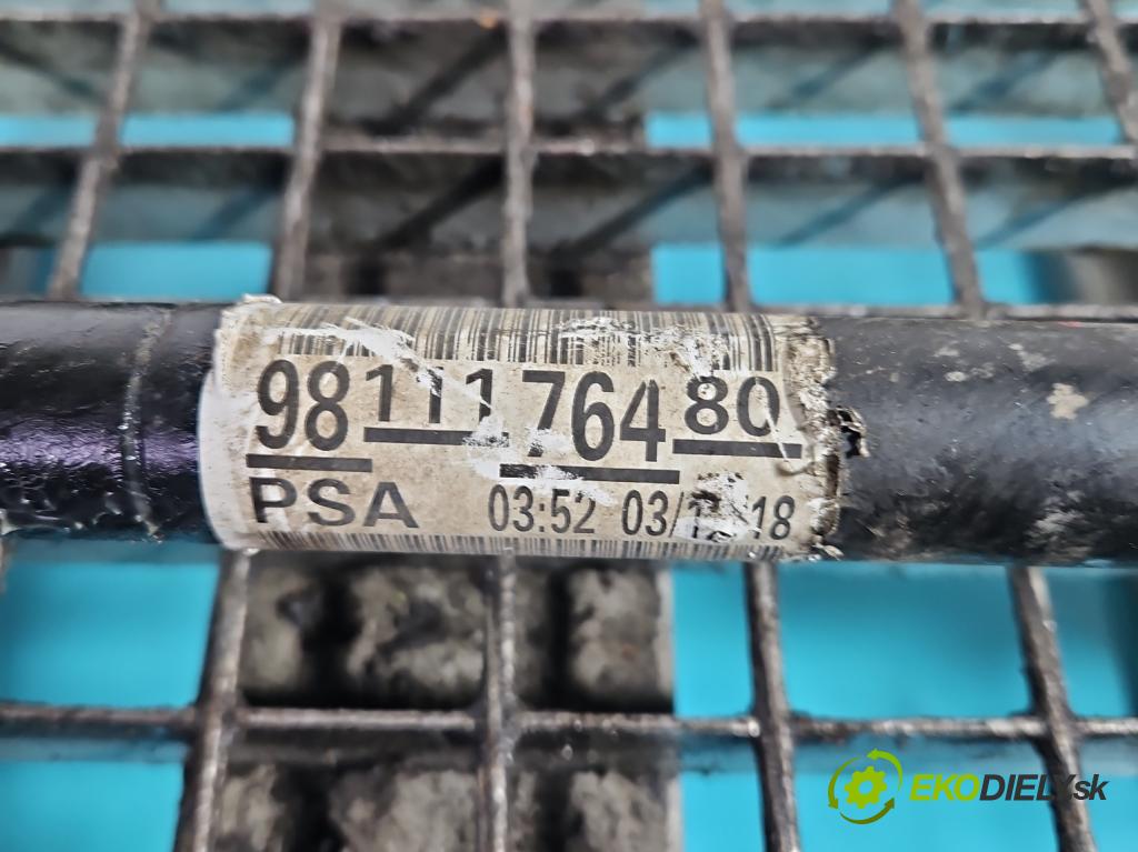 Peugeot 508 II 2018- 1.6 224hp automatic 165 kW 1598 cm3 5- poloos predné pravé 9811176480