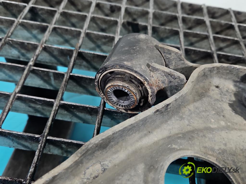 Peugeot 508 II 2018- 1.6 224 hp automatic 165 kW 1598 cm3 5- přední pravý  (Klika dveří ostatní)