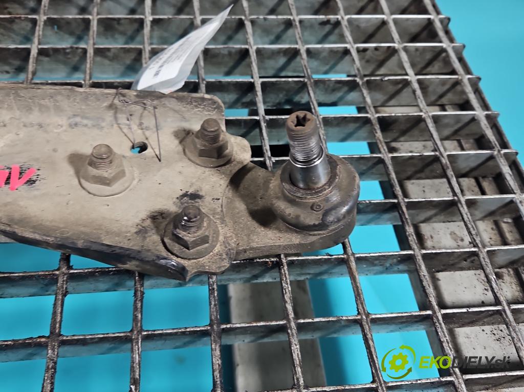 Peugeot 508 II 2018- 1.6 224 hp automatic 165 kW 1598 cm3 5- přední pravý  (Klika dveří ostatní)