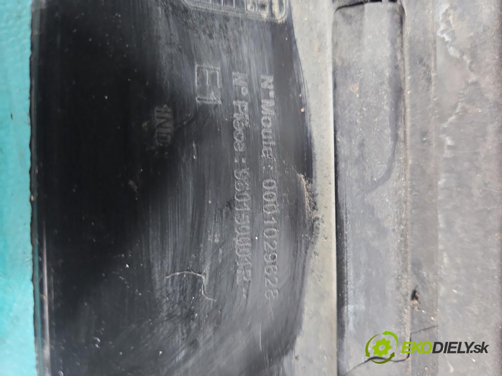 Renault Megane III 2008-2016 1.5 dci 86 HP manual 63 kW 1461 cm3 5- nárazník predné  (Kľučka dverí ostatné)