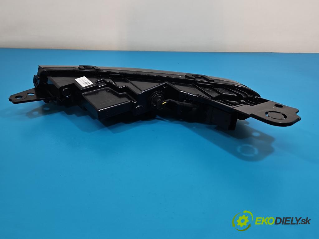 Citroen C5 Aircross 17-25 1.2 T 131 hp manual 96 kW 1199 cm3 5- Světlo provozu denně pravé 9816946580