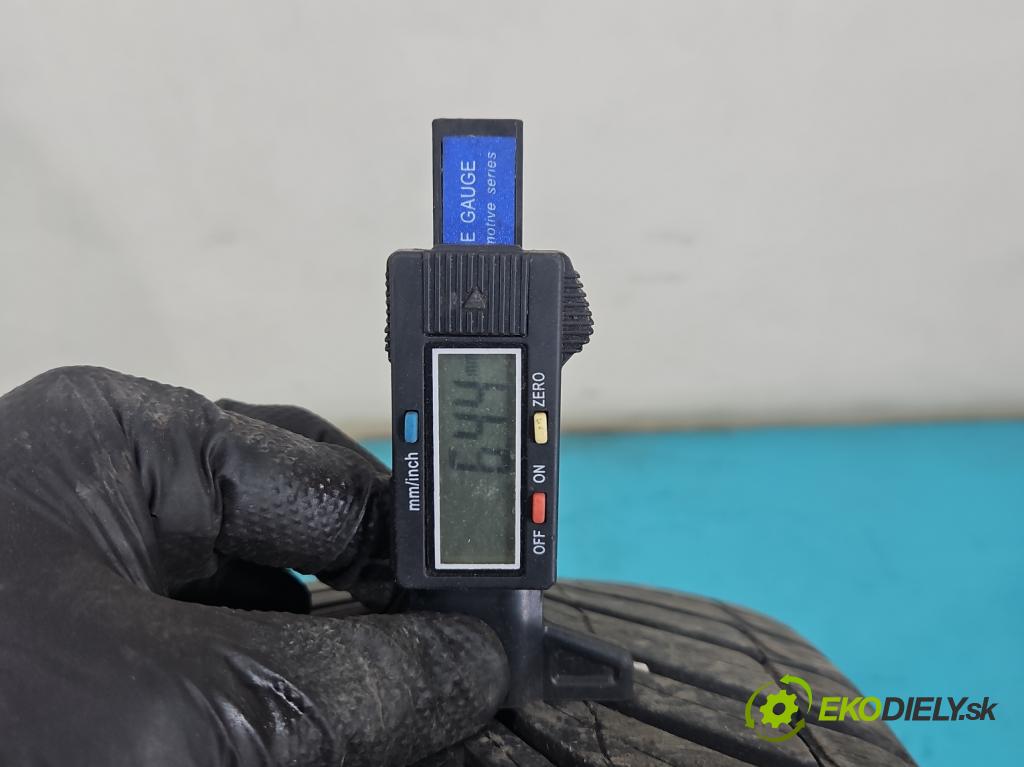 Renault Clio III 2005-2012 1.5 dci 68 HP manual 50 kW 1461 cm3 3- pneumatika celoročné pár