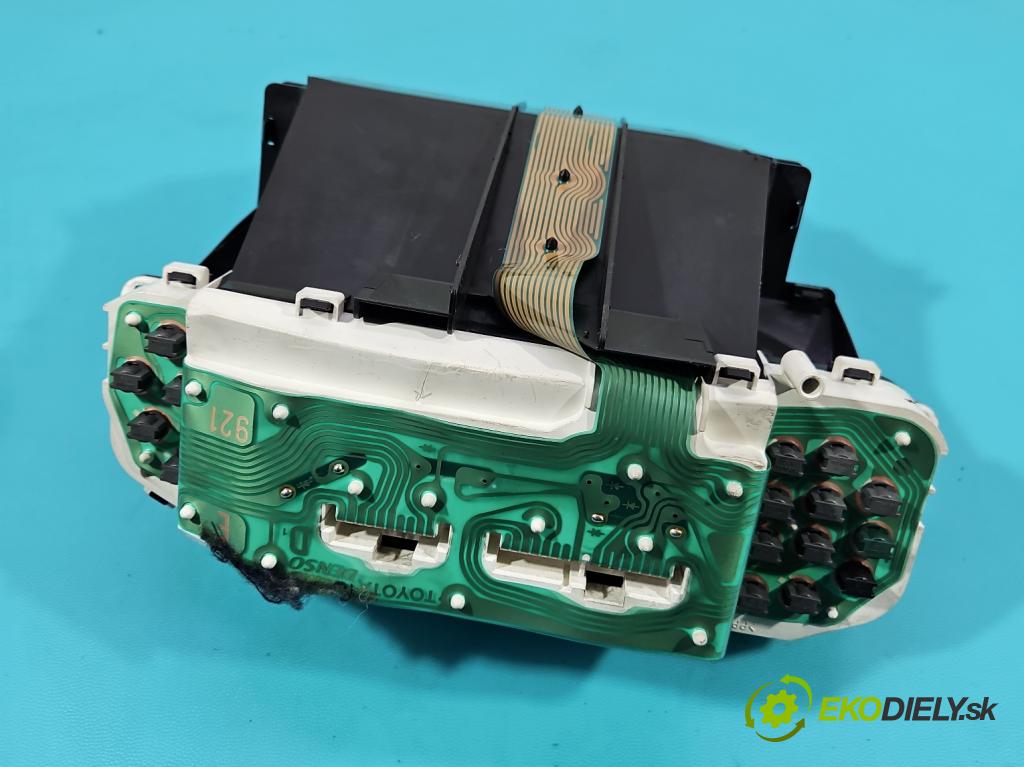 Toyota Yaris I 1999-2005 1.0 vvti 68 hp manual 50 kW 998 cm3 5- Přístrojová deska 83800-52120 (Přístrojová deska)