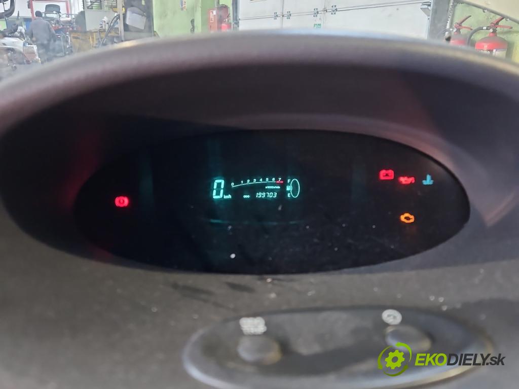Toyota Yaris I 1999-2005 1.0 vvti 68 hp manual 50 kW 998 cm3 5- Přístrojová deska 83800-52120 (Přístrojová deska)