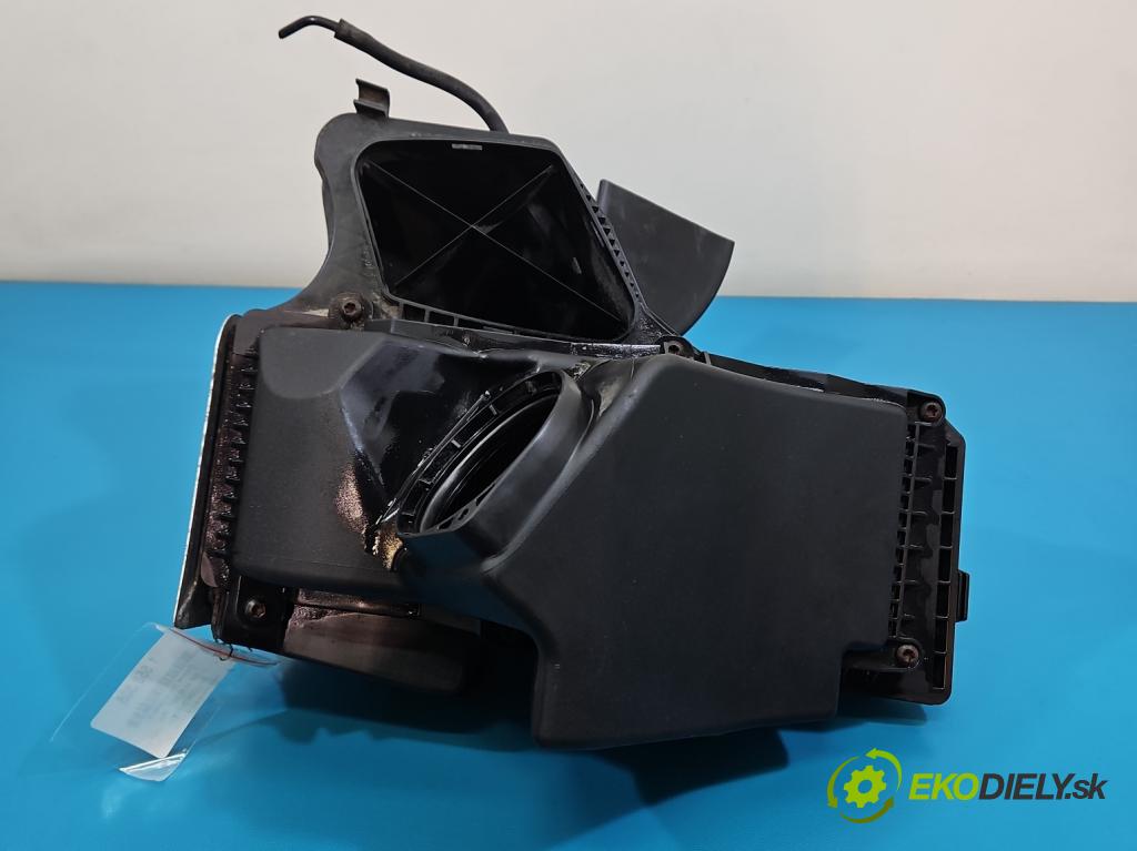 Audi A4 B8 2007-2015 2.0 tdi 143 HP manual 105 kW 1968 cm3 5- obal filtra vzduchu 8K0133837BF (Obal vzduchového filtra)