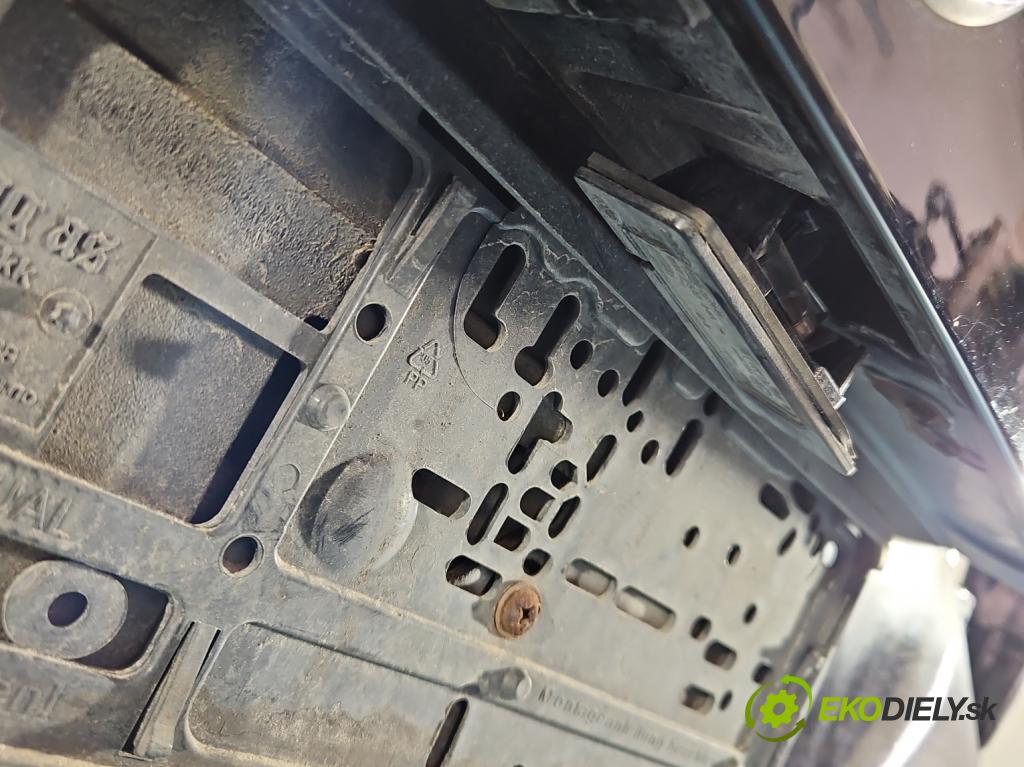 Audi A4 B8 2007-2015 2.0 tdi 143 HP manual 105 kW 1968 cm3 5- zadna kufor  (Kapota zadná (kufor))