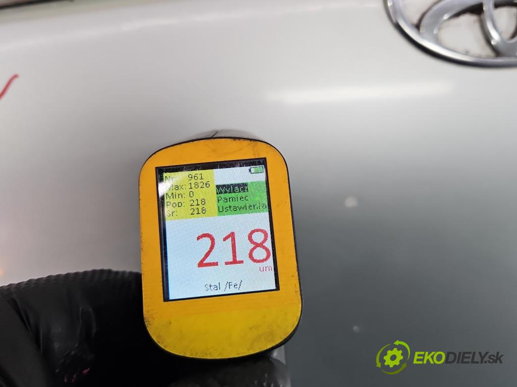 Toyota Yaris I 1999-2005 1.0 vvti 68 HP manual 50 kW 998 cm3 5- kapota predná