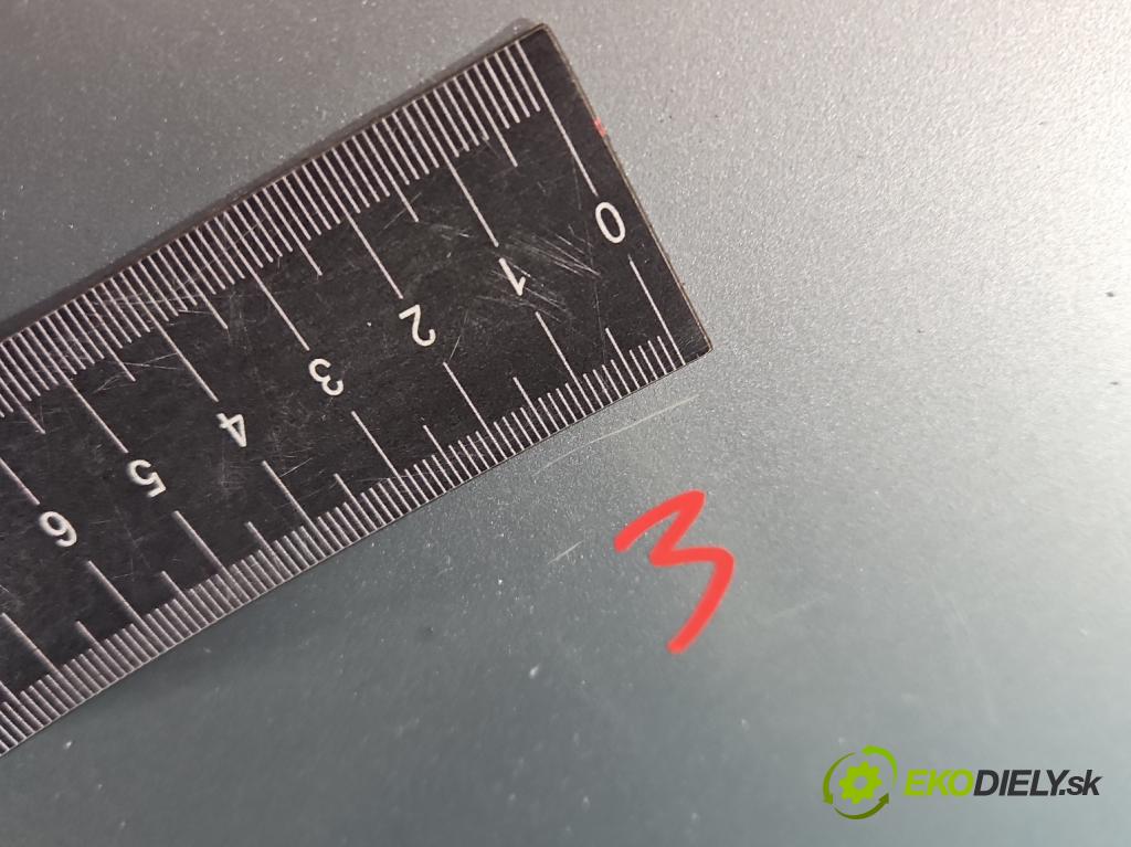 Toyota Yaris I 1999-2005 1.0 vvti 68 HP manual 50 kW 998 cm3 5- kapota predná