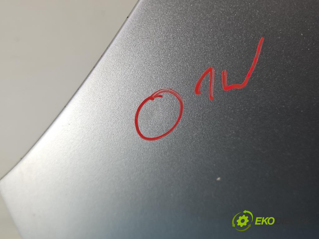 Toyota Yaris I 1999-2005 1.0 vvti 68 HP manual 50 kW 998 cm3 5- kapota predná