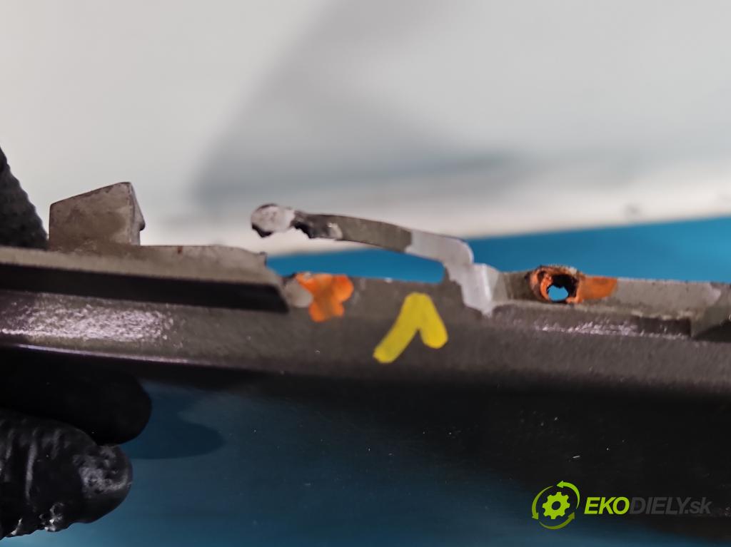 Citroen C4 Grand picasso I 2006-2013 2.0 16V 140 HP automatic 103 kW 1997 cm3 5- blatník predné ľavý  (Blatník predný ľavý)