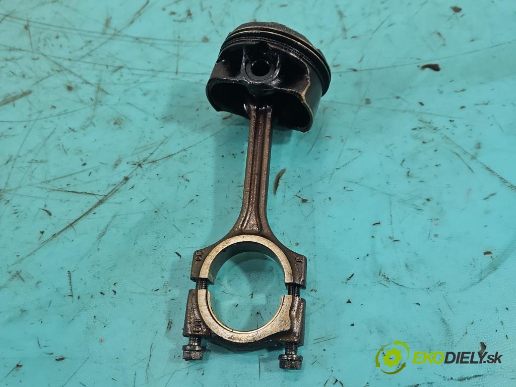 Dacia Sandero II 2012-2020 1.0 12V 73 hp manual 54 kW 999 cm3 5- píst  (Píst)