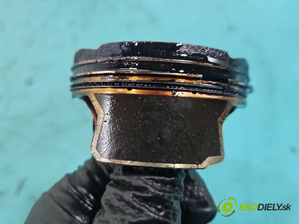 Dacia Sandero II 2012-2020 1.0 12V 73 HP manual 54 kW 999 cm3 5- piest  (Piest)