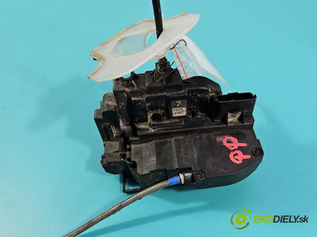 Nissan Qashqai I J10 2006-2013 1.6 16V 114 HP manual 84 kW 1598 cm3 5- zámok predné pravý