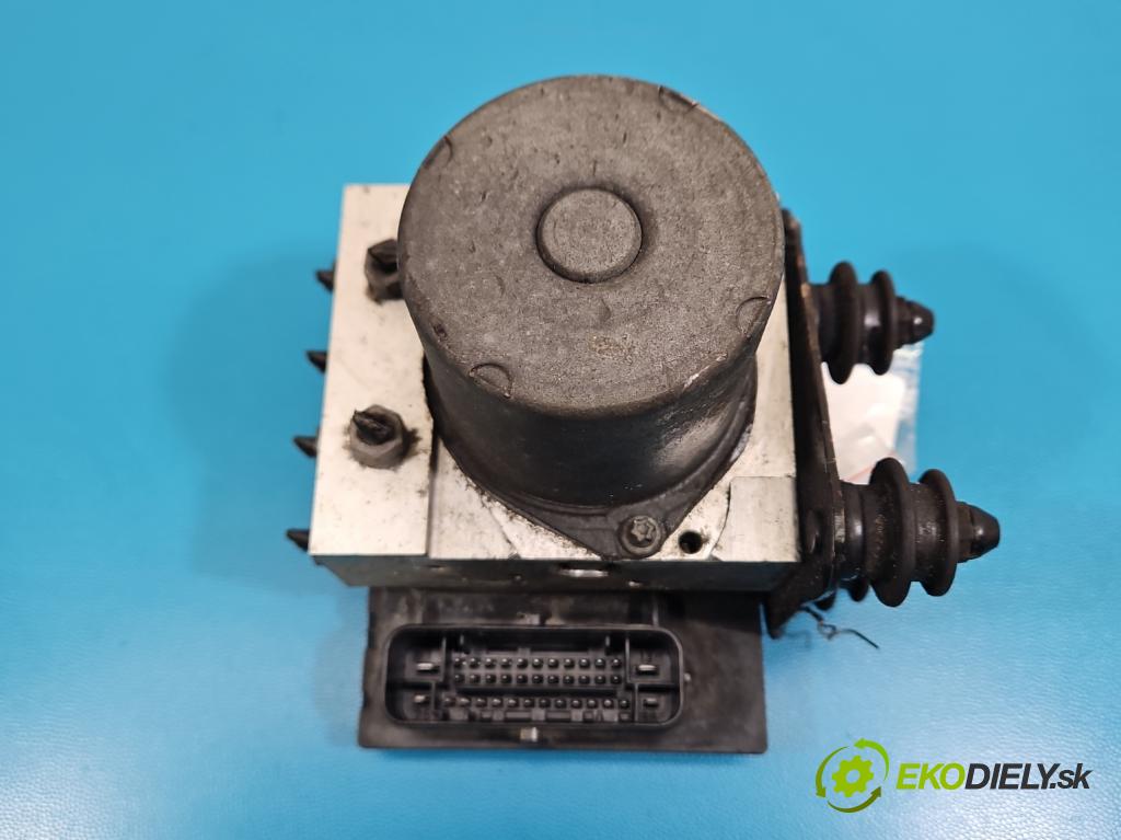 Audi A4 B8 2007-2015 2.0 tdi 143 HP manual 105 kW 1968 cm3 5- čerpadlo abs 8K0614517ED (Pumpa ABS)