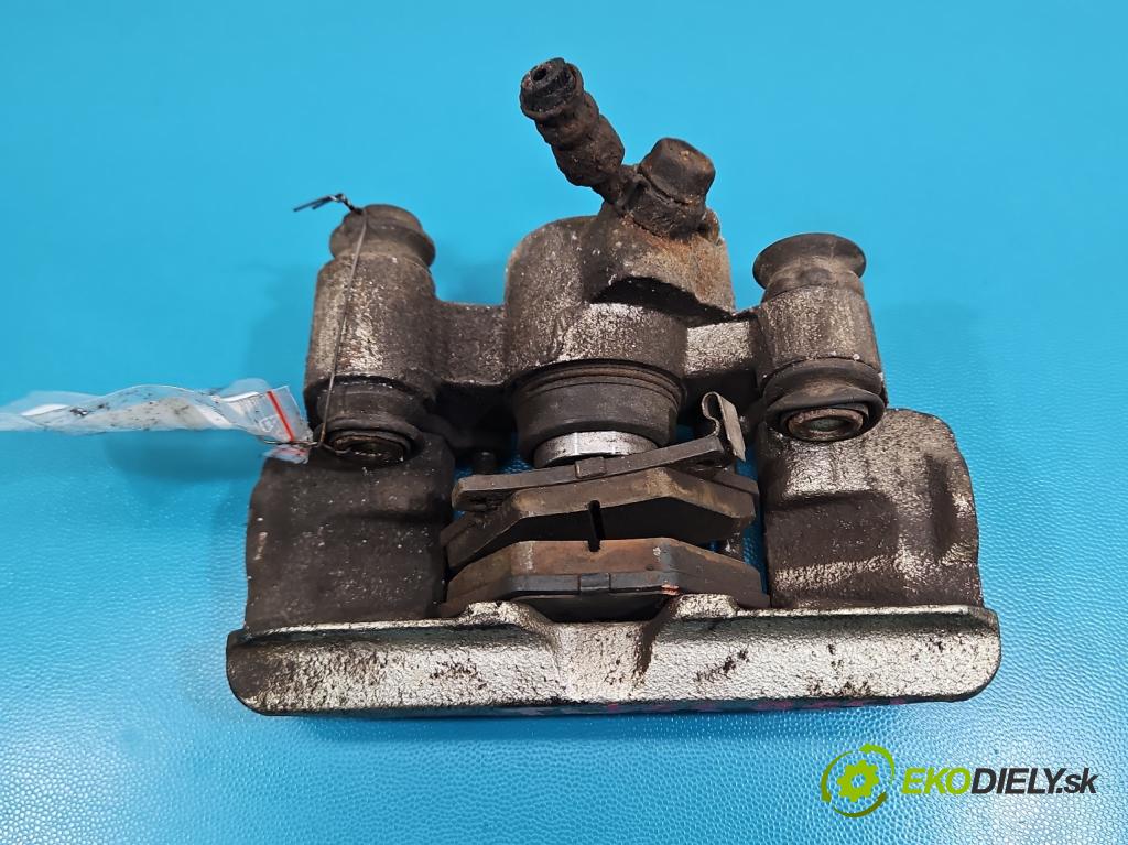 Toyota Yaris I 1999-2005 1.0 vvti 68 HP manual 50 kW 998 cm3 5- brzdič zadné ľavý  (Kľučka dverí ostatné)