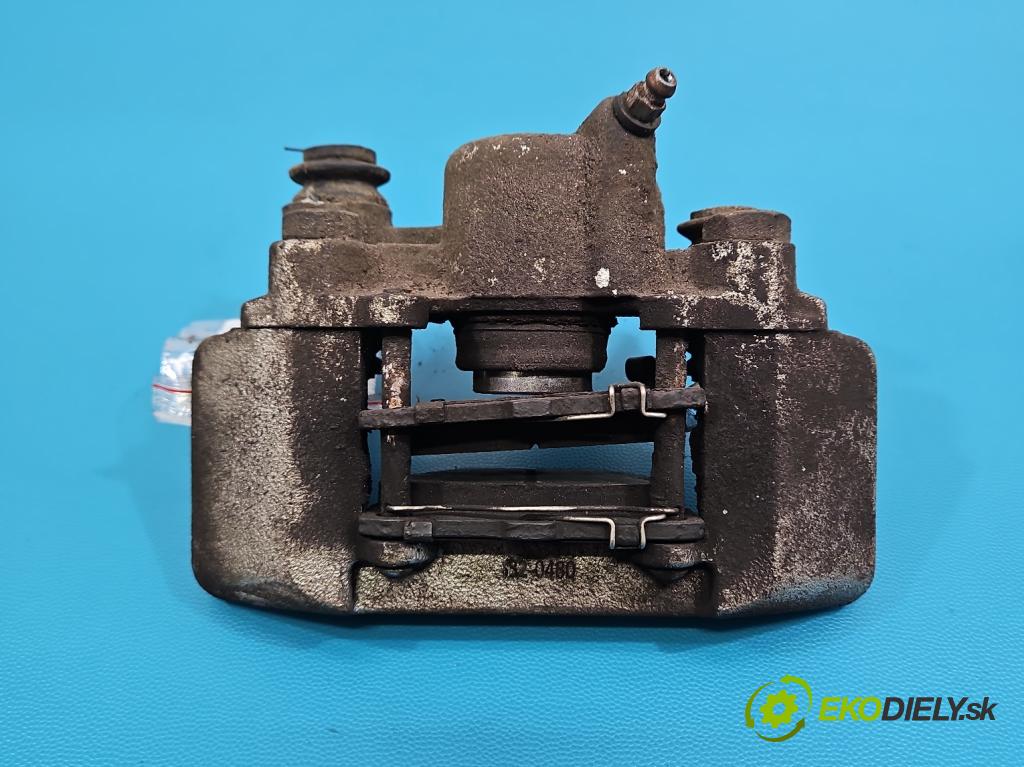 Toyota Yaris I 1999-2005 1.0 vvti 68 HP manual 50 kW 998 cm3 5- brzdič zadné pravý  (Kľučka dverí ostatné)