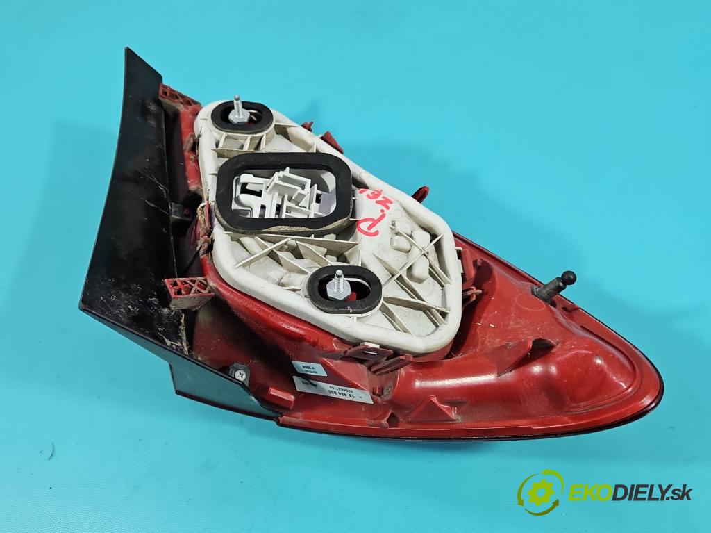 Opel Meriva B 2010-2017 1.4 16V 101 HP manual 74 kW 1398 cm3 5- svetlo / reflektor zadné pravé 13434860 (Kľučka dverí ostatné)