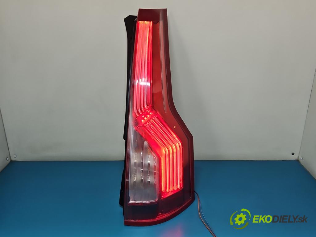 Citroen C4 Grand picasso I 2006-2013 2.0 16V 140 HP automatic 103 kW 1997 cm3 5- svetlo / reflektor zadné pravé  (Kľučka dverí ostatné)