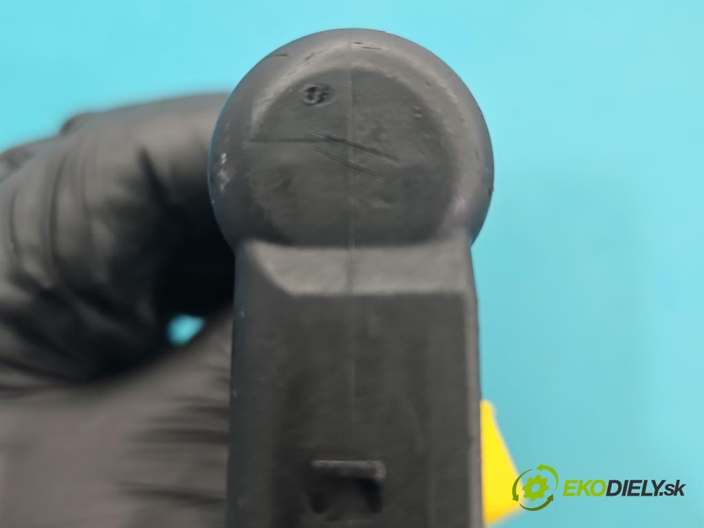 Ford Fusion 1.4 tdci 68 hp manual 50 kW 1399 cm3 5- vstřikovač 9649574480 (Vstřikovač paliva)