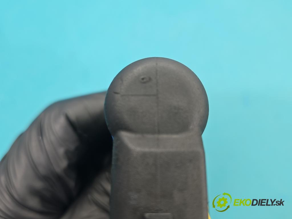 Ford Fiesta Mk6 2002-2008 1.4 tdci 68 hp manual 50 kW 1399 cm3 5- vstřikovač 9654551080 (Vstřikovač paliva)